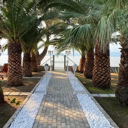 Lucia * Skala Rachoni (Thasos)